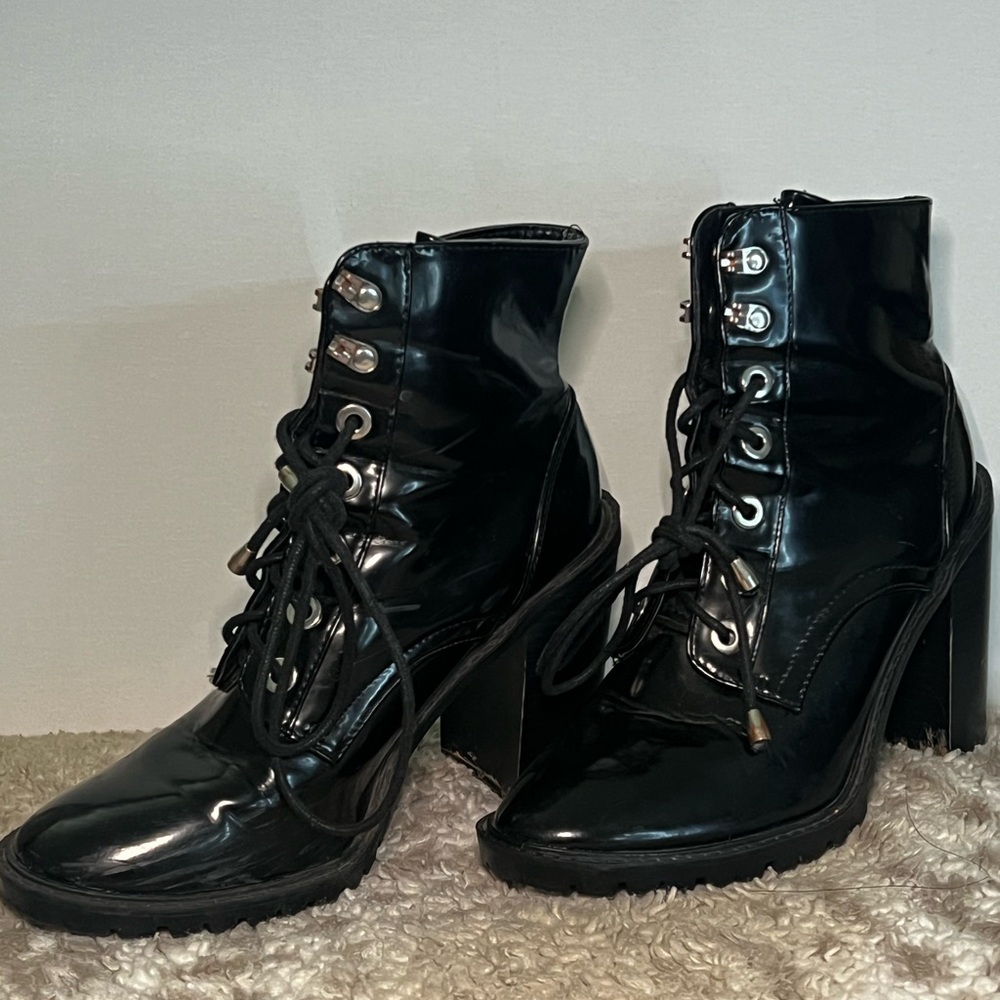 Shiny Black Lace-Up Boots for Women
